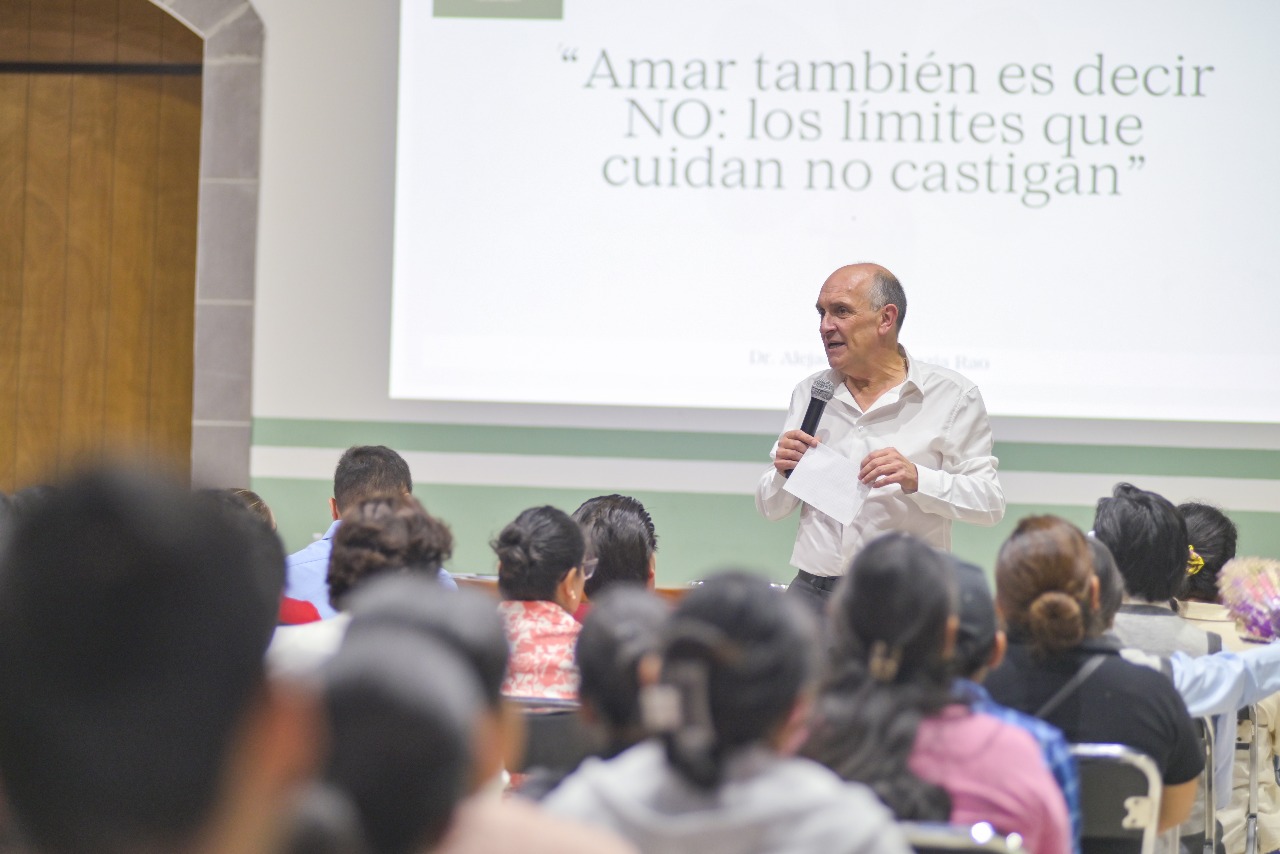 Impulsa gobierno de Huamantla red de padres conscientes para fortalecer vínculos familiares